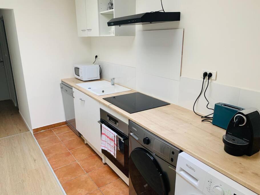 Appartement T3, Au Coeur De Montpellier, Wifi Et Climatisation Bagian luar foto
