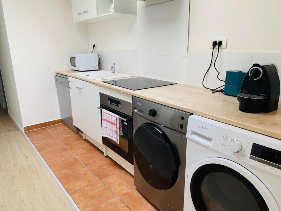 Appartement T3, Au Coeur De Montpellier, Wifi Et Climatisation Bagian luar foto